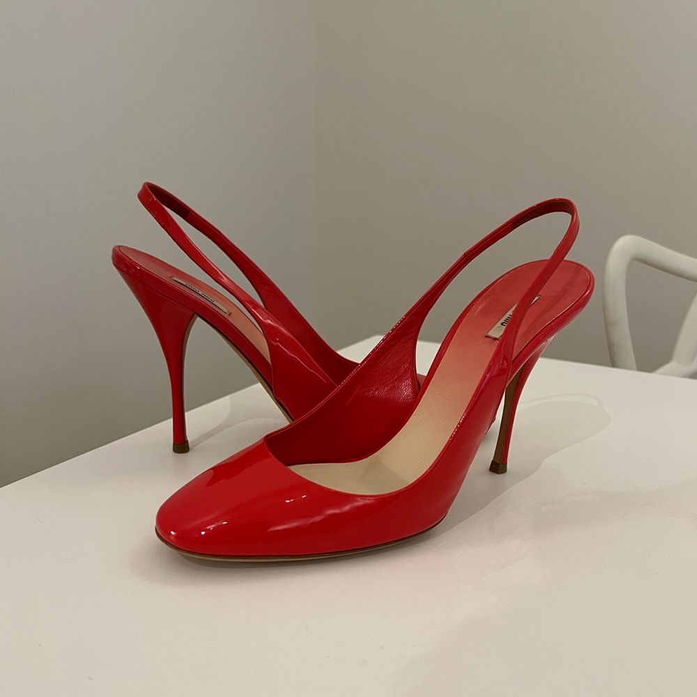 Miu Miu coral slingback heels with round toes